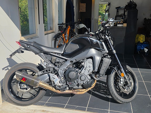 Yamaha MT-09 2022 – Akrapovič – Sport Pack 2 of 7
