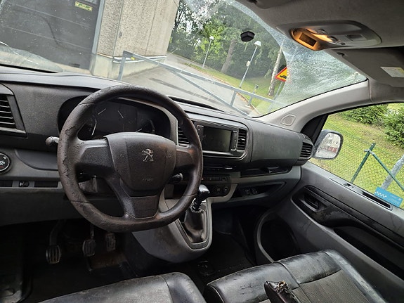 Peugeot Expert 5 of 14