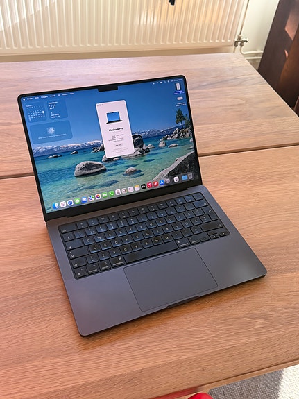 MacBook Pro 14” M3 Max / 36 GB RAM, 1TB – mycket fint skick image 2