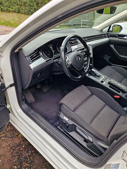 Volkswagen Passat 6 of 8