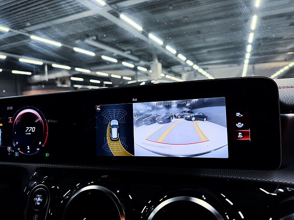 Mercedes-Benz CLA200 15 of 20