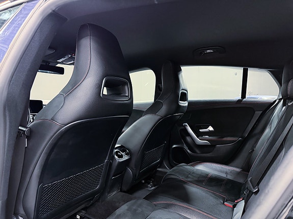 Mercedes-Benz CLA200 17 of 20