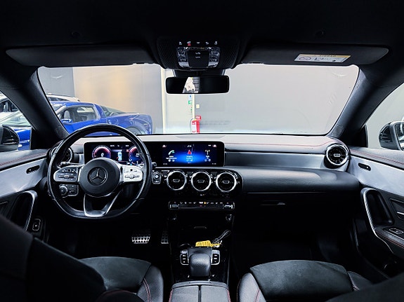 Mercedes-Benz CLA200 3 of 20