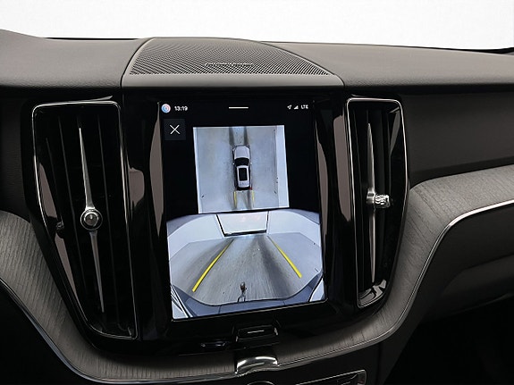 Volvo XC60 21 of 30