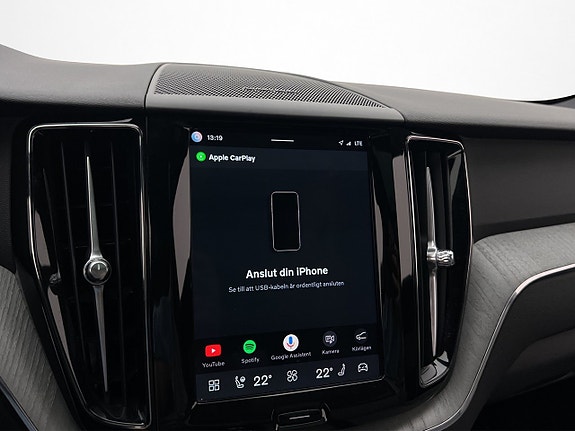 Volvo XC60 25 of 30