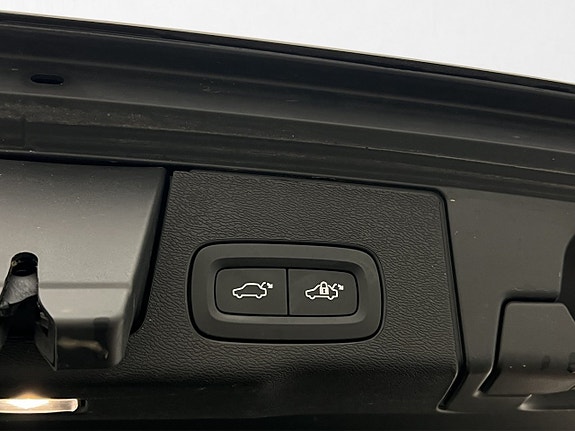 Volvo XC60 29 of 30
