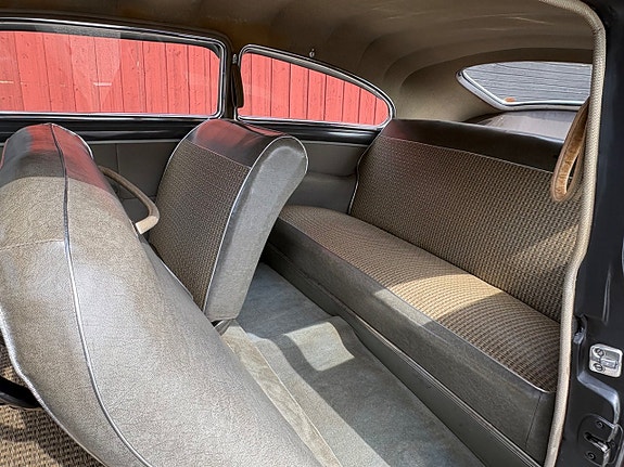 Buick Roadmaster 17 of 27