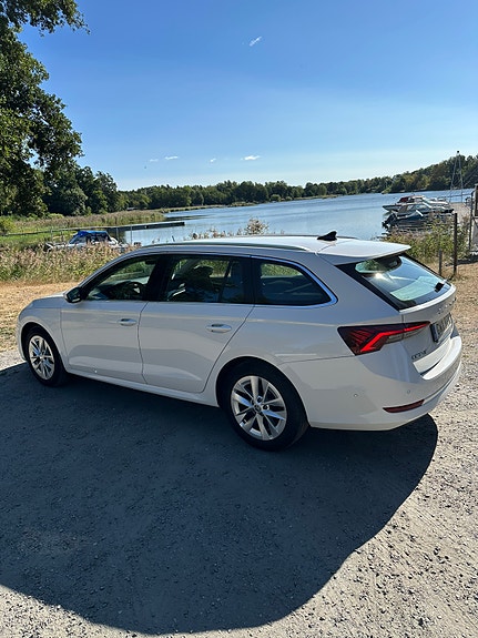 Skoda Octavia 6 of 21