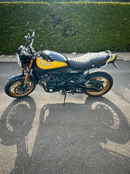 Kawasaki Z900 RS SE 3 of 3
