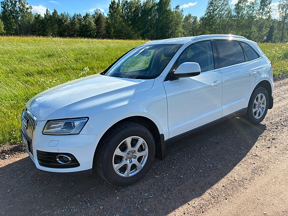 Audi Q5 2 of 13