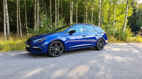 Seat Leon 2 of 30