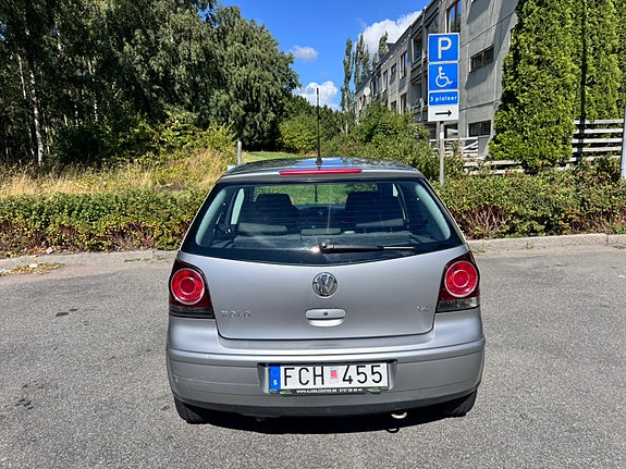 Volkswagen Polo 2 of 7