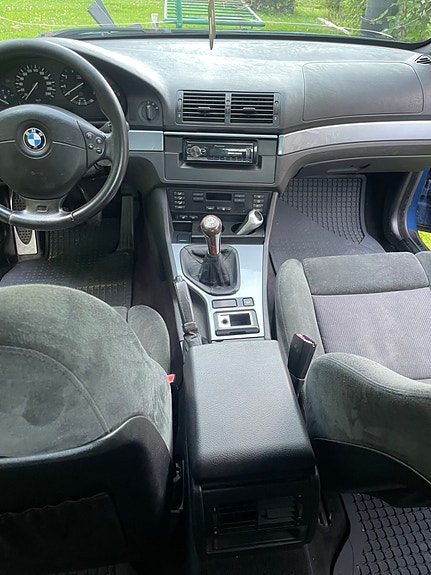 BMW 525i 13 of 16