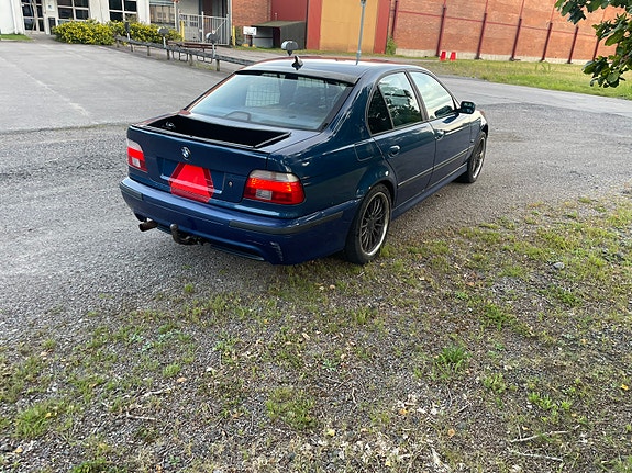 BMW 525i 5 of 16