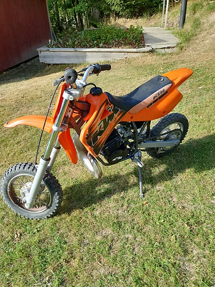 KTM 3 of 5