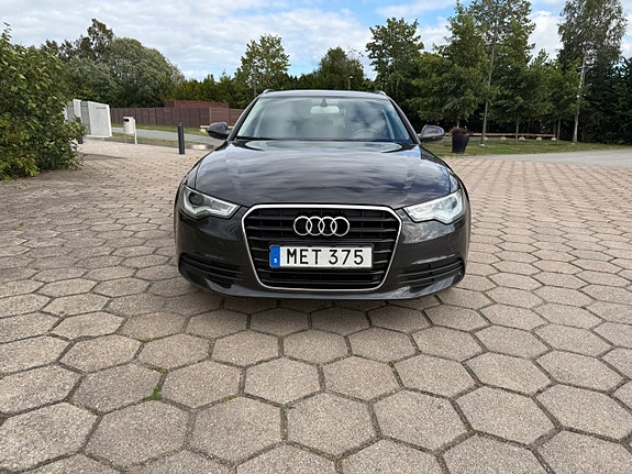 Audi A6 2 of 15