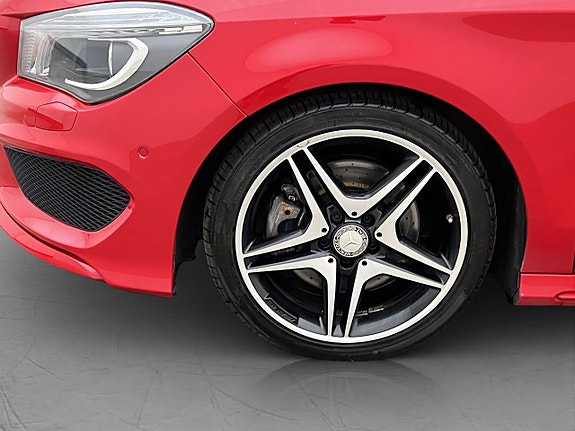 Mercedes-Benz CLA220 d 25 of 28