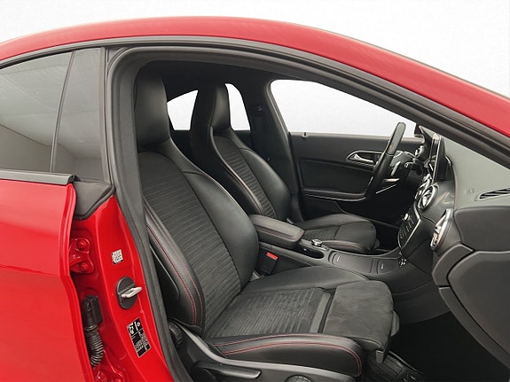 Mercedes-Benz CLA220 d 21 of 28