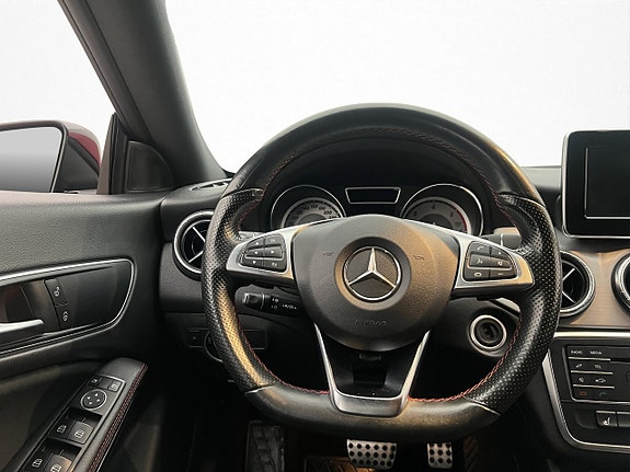 Mercedes-Benz CLA220 d 11 of 28