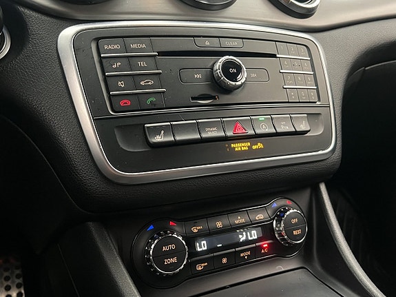 Mercedes-Benz CLA220 d 18 of 28