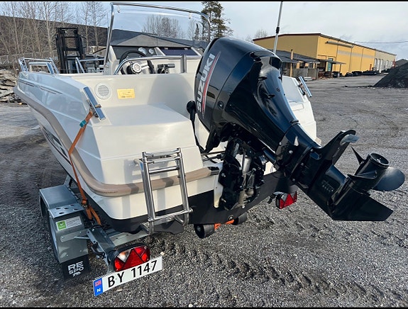 HR 480 SC med Suzuki utombordare 60 HK 7 of 7