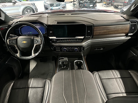 Chevrolet Silverado 1500 24 of 29