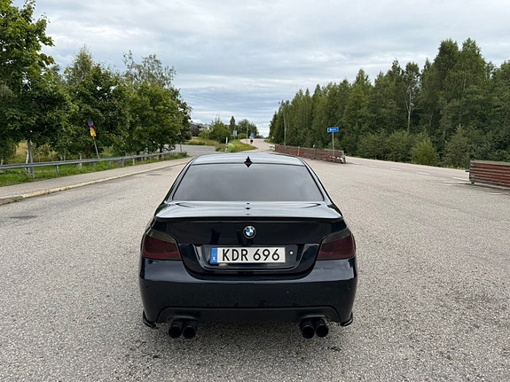 BMW 520d 4 of 8