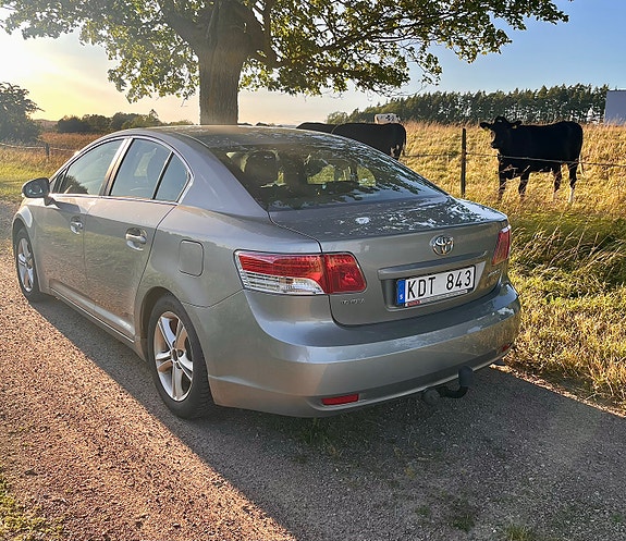 Toyota Avensis 5 of 5