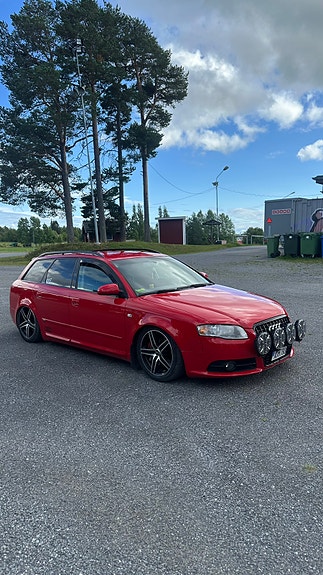Audi A4 2 of 7