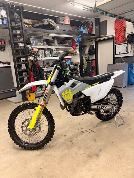 Husqvarna FC 350 3 of 5