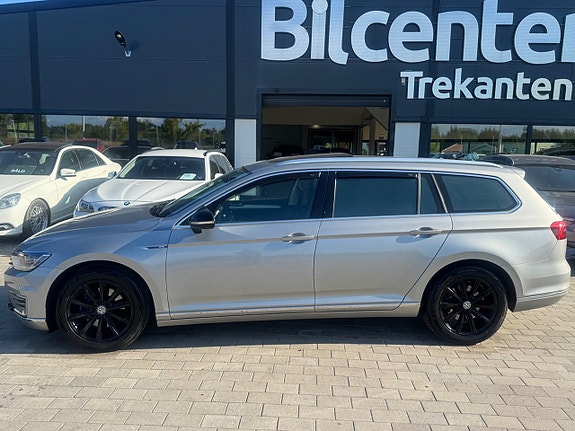 Volkswagen Passat 3 of 17