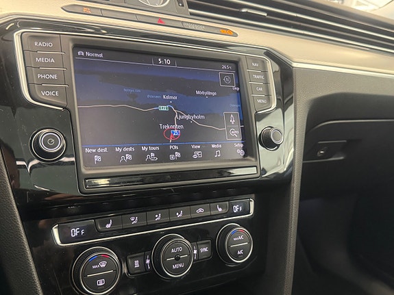 Volkswagen Passat 17 of 17