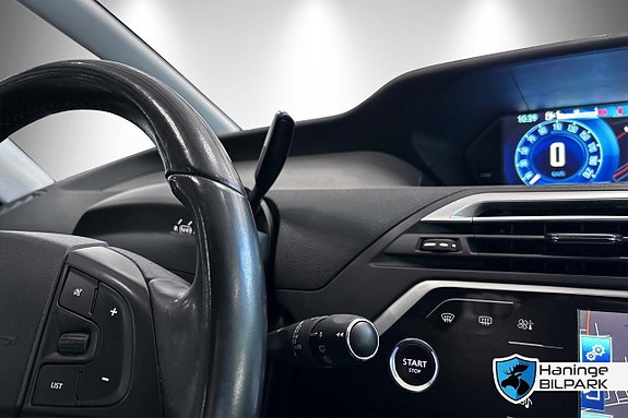 Citroen C4 Picasso 27 of 30