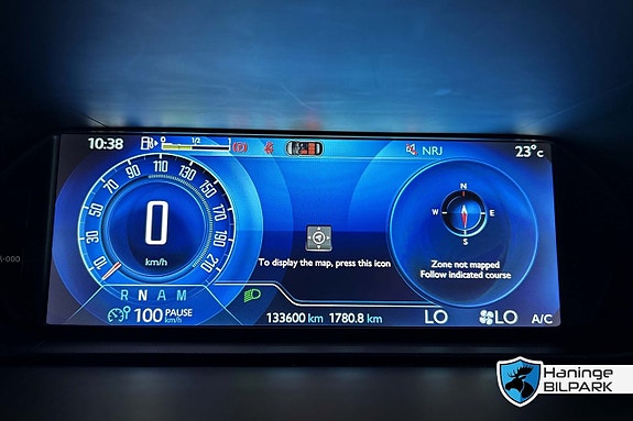 Citroen C4 Picasso 18 of 30