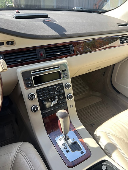 Volvo V70 9 of 29