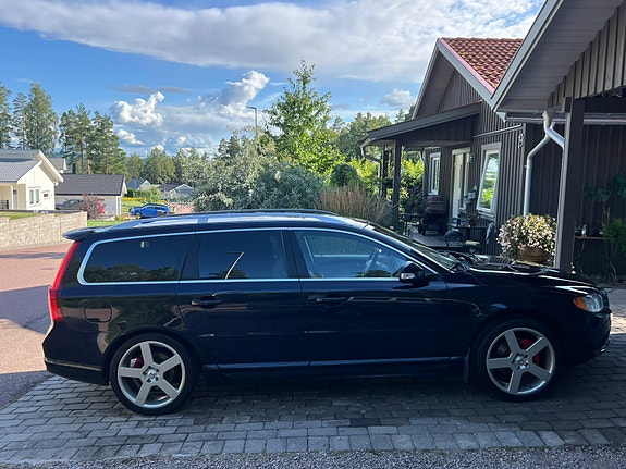 Volvo V70 4 of 29