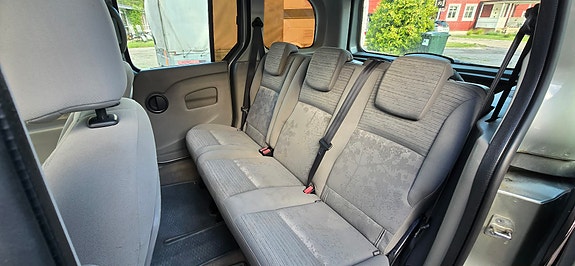 Renault Kangoo Express 11 of 12