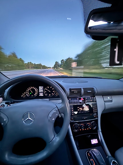 Mercedes-Benz C180 10 of 10