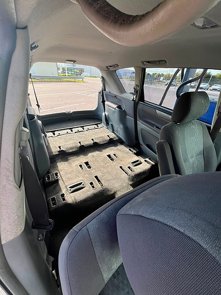 Toyota Avensis Verso 17 of 20