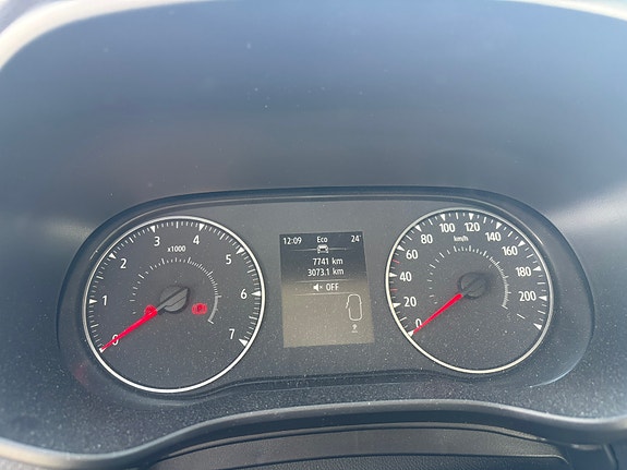 Dacia Sandero 4 of 5