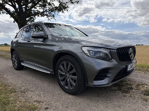 Mercedes-Benz GLC220 d 2 of 14