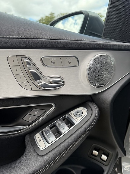 Mercedes-Benz GLC220 d 12 of 14