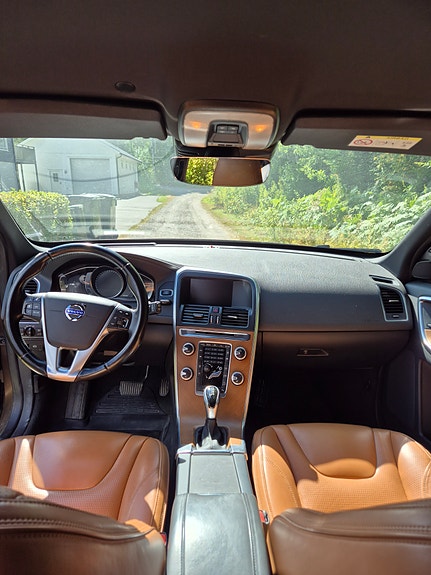 Volvo XC60 9 of 13
