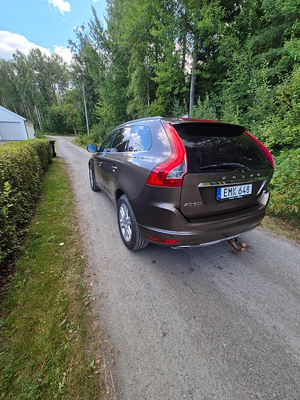 Volvo XC60 3 of 13