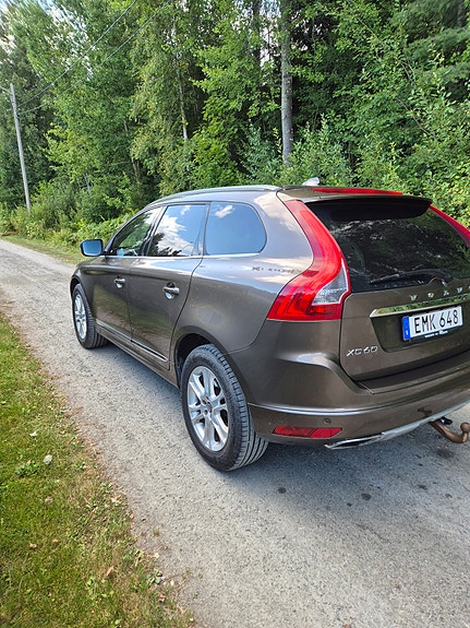 Volvo XC60 4 of 13