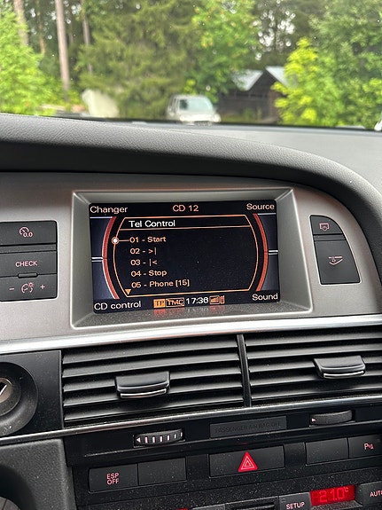 Audi A6 allroad 14 of 14