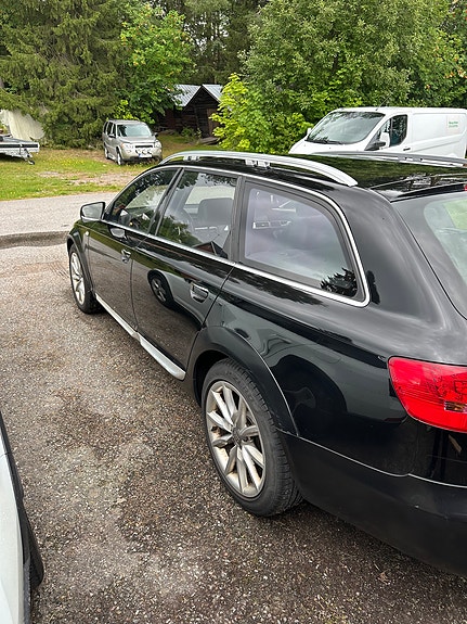 Audi A6 allroad 2 of 14