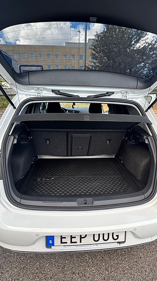 Volkswagen Golf VII 6 of 9