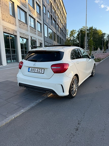 Mercedes-Benz A220 3 of 6