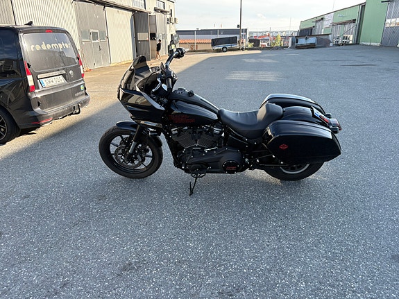Harley-Davidson LOW RIDER ST 6 of 8